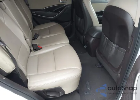 2014 Hyundai Santa Fe Sport 2.4L z USA, uszkodzony, nr VIN 5XYZU3LB9EG229255